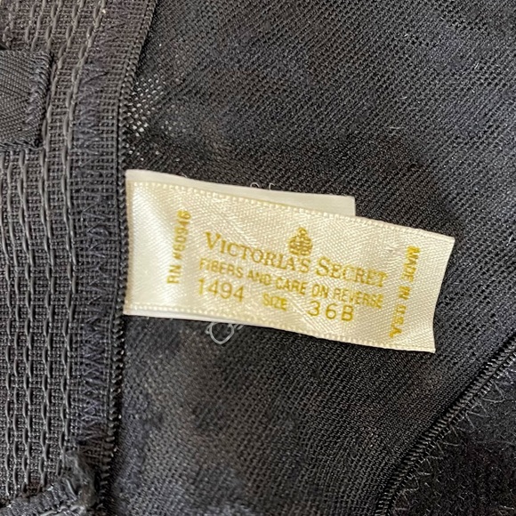 Vintage x Victoria’s Secret | Gold Label Low-Back Zip Front Bustier - Picture 6 of 8
